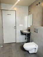 Divya Hotel & Restaurant