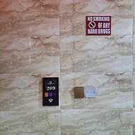 Marqueeland Hotel and suites