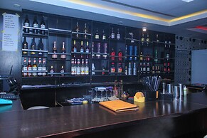 Marqueeland Hotel and suites