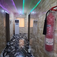 Marqueeland Hotel and suites