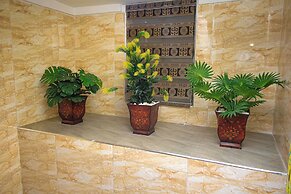Marqueeland Hotel and suites