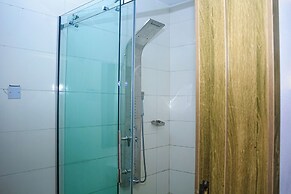 Marqueeland Hotel and suites