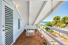 Golf Course Access Balcony Infinity Pool