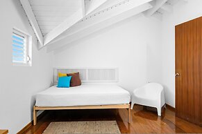 Golf Course Access Balcony Infinity Pool