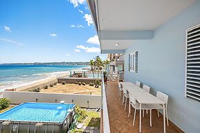 Golf Course Access Balcony Infinity Pool