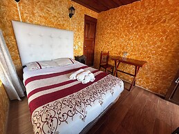 Hotel Hanna Suites