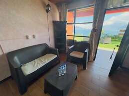 Hotel Hanna Suites