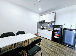 Royal Hotel & Apartment