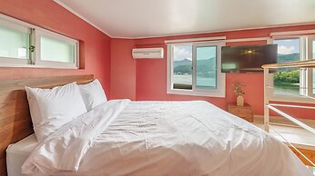 Gapyeong Nami Island Pet-friendly Spa Pe
