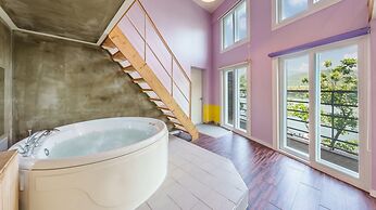 Gapyeong Nami Island Pet-friendly Spa Pe