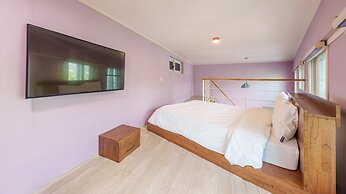 Gapyeong Nami Island Pet-friendly Spa Pe