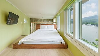 Gapyeong Nami Island Pet-friendly Spa Pe