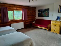 Smithers Driftwood Lodge