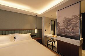 Moon River Puyue Hotel