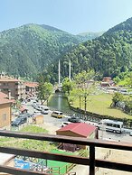 MAVRO UZUNGÖL