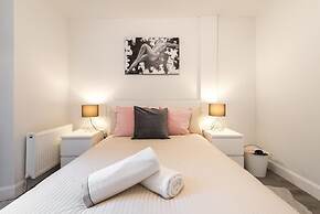 1bed-ground Fl -private Entrance