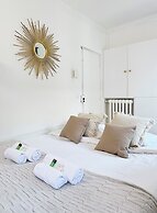 1586 Hauteville