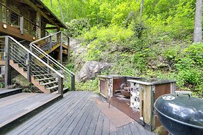 Waterfall Views - 'blue Ghost' Cabin in Cullowhee!