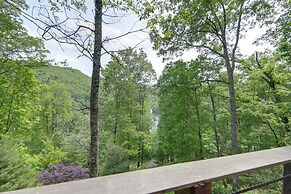 Waterfall Views - 'blue Ghost' Cabin in Cullowhee!