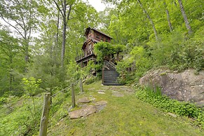 Waterfall Views - 'blue Ghost' Cabin in Cullowhee!