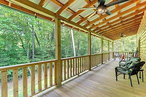 10 Mi to Main St Murphy: Cabin w/ Covered Deck!
