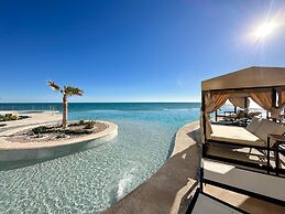 5BR Beachfront Luxury Condo