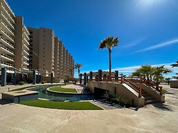 5BR Beachfront Luxury Condo