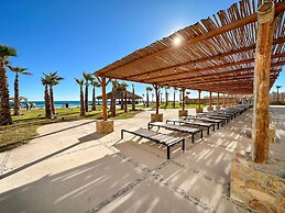 5BR Beachfront Luxury Condo