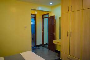 Lux Suites Fancy Getaway Apartments