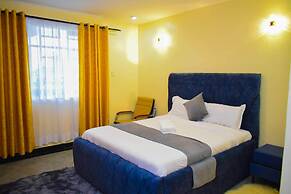 Lux Suites Fancy Getaway Apartments