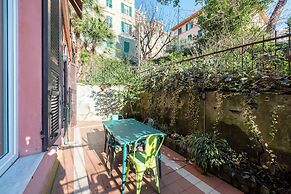 Charming apt with Garden in Castelletto