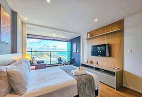 Art Studio by VLV Stays