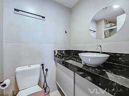 Art Studio by VLV Stays