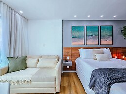 Art Studio by VLV Stays
