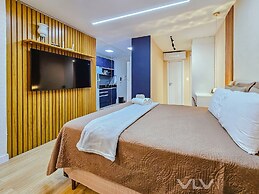 Art Studio by VLV Stays