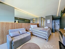 Art Studio by VLV Stays