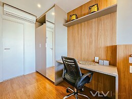 Art Studio by VLV Stays