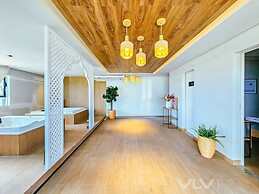 Art Studio by VLV Stays
