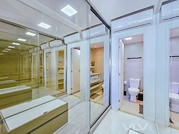 Art Studio by VLV Stays