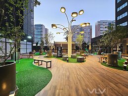 Art Studio by VLV Stays