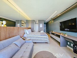 Art Studio by VLV Stays