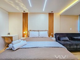 Art Studio by VLV Stays