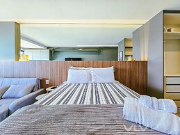 Art Studio by VLV Stays