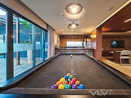 Art Studio by VLV Stays