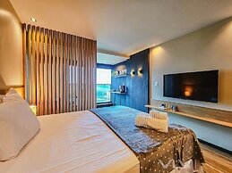 Art Studio by VLV Stays