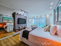 Art Studio by VLV Stays