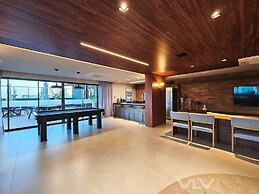 Art Studio by VLV Stays