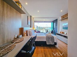 Art Studio by VLV Stays