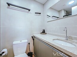 Art Studio by VLV Stays