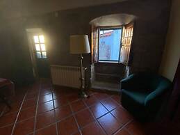 2Br Serra da Estrela Escape-cheese & Wine, Parking